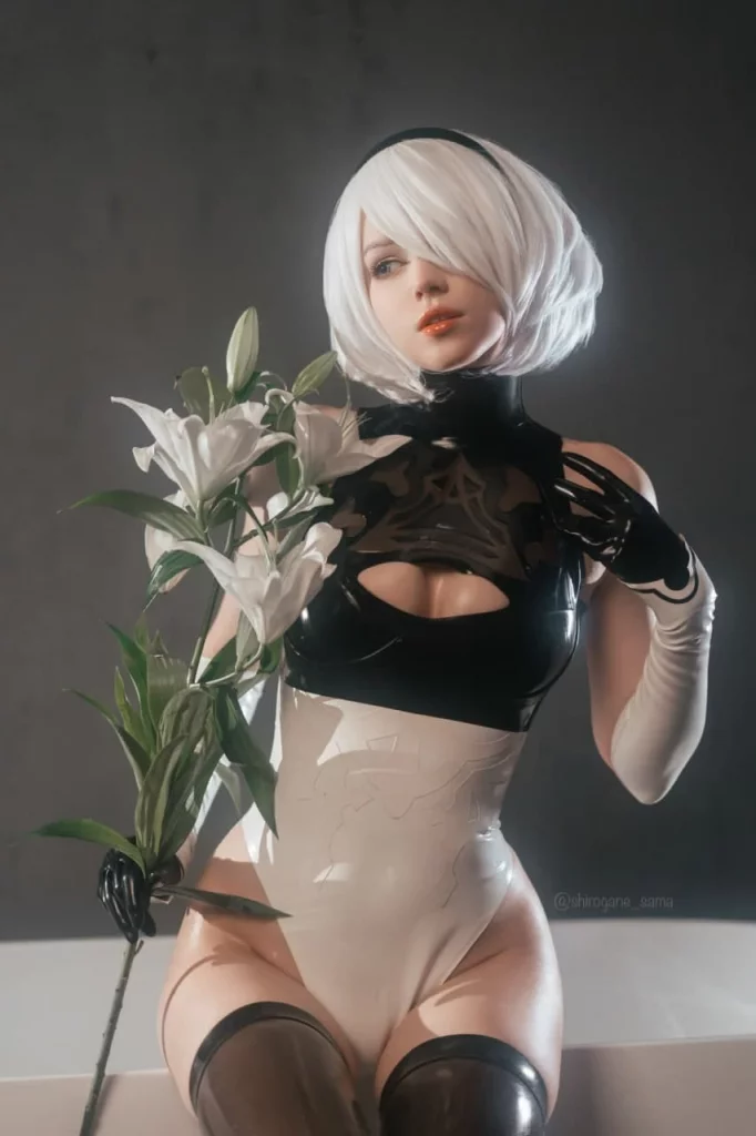 Eroticheskij kosplej 2b iz nierautomata