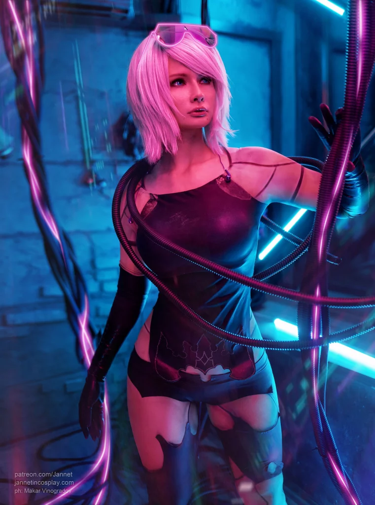 Косплей A2 из Nier в мире Cyberpunk 2077
