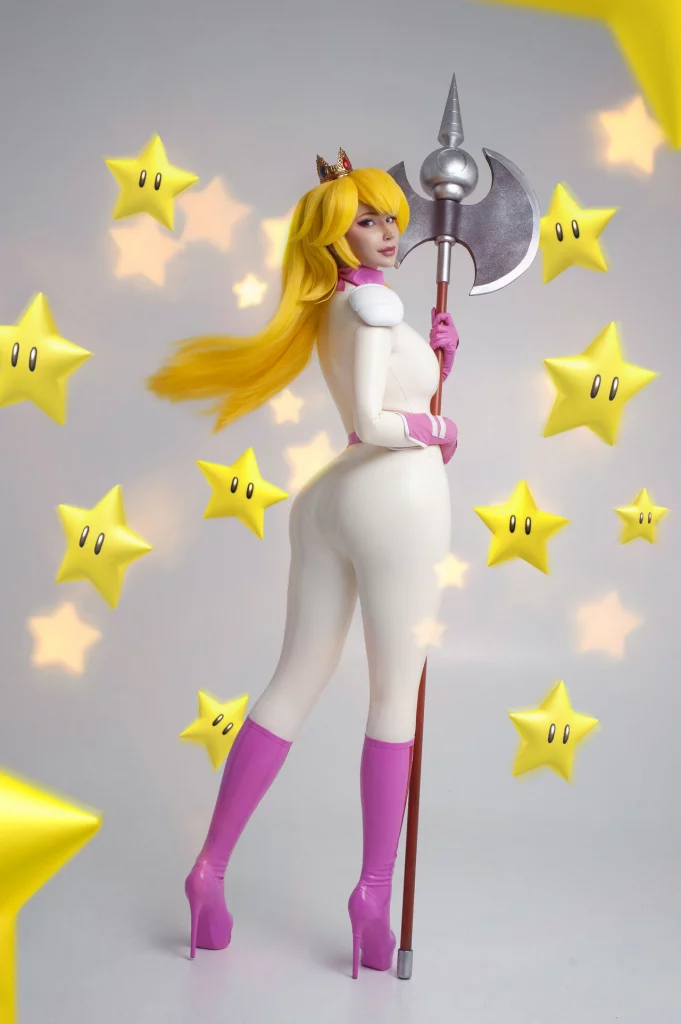Косплей Princess Peach из игр серии Super Mario Bros. от Oichi Chan