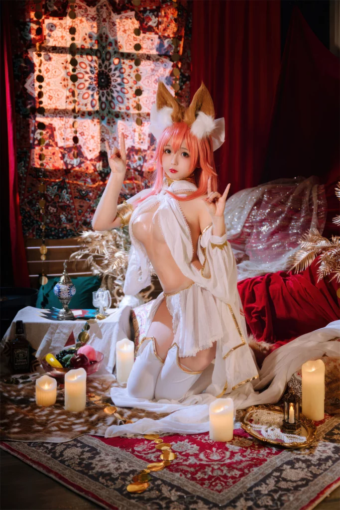 Косплей танцовщицы Tamamo no Mae намазаной маслом из Fate/Grand Order от zhuimingyou