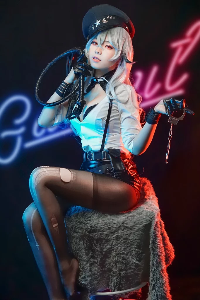 Косплей линкор Северного Парламента — Gangut из мобильной Azur Lane от Ely