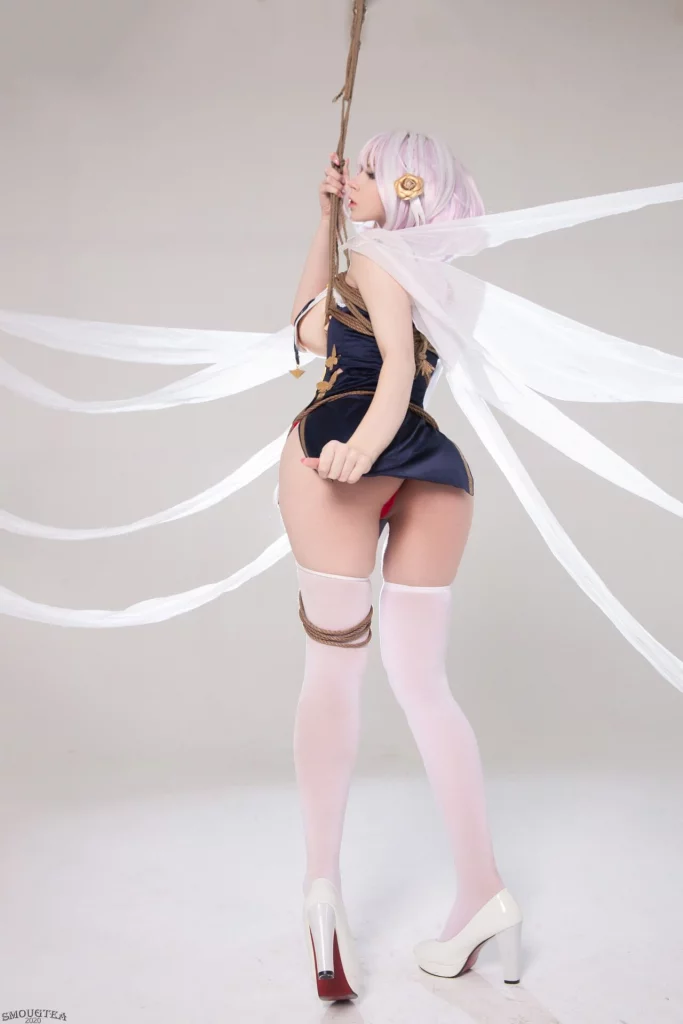 Косплей старшой горничной королевского флота Sirius из Azur Lane от Oichi Chan