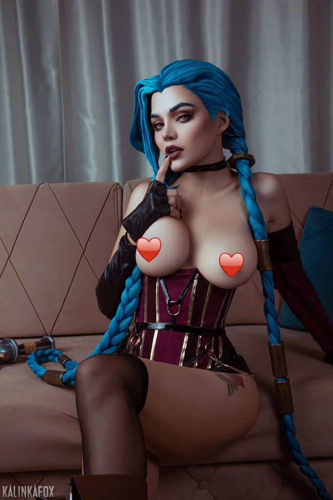 Косплей Jinx в необычном наряде из League of Legends от Kalinka Fox 