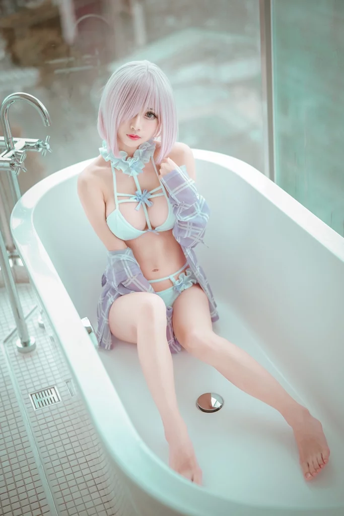 Косплей Mashu Kyrielight в купальнике из FateGrand Order от Okita Rinka