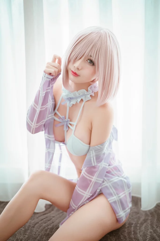 Косплей Mashu Kyrielight в купальнике из Fate/Grand Order от Okita Rinka
