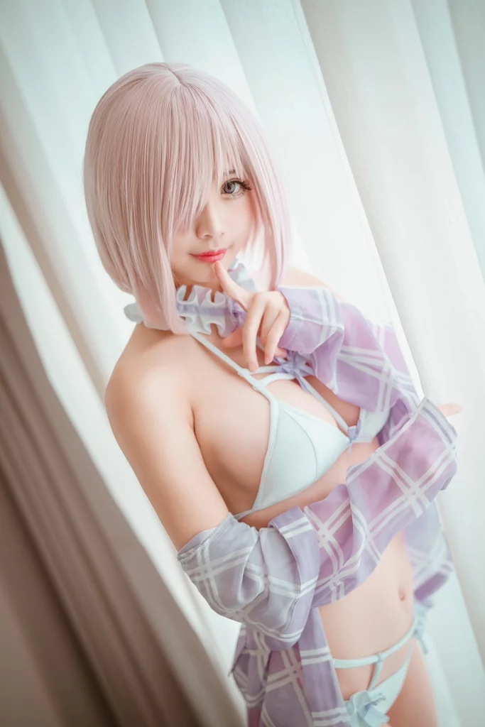 Косплей Mashu Kyrielight в купальнике из FateGrand Order от Okita Rinka