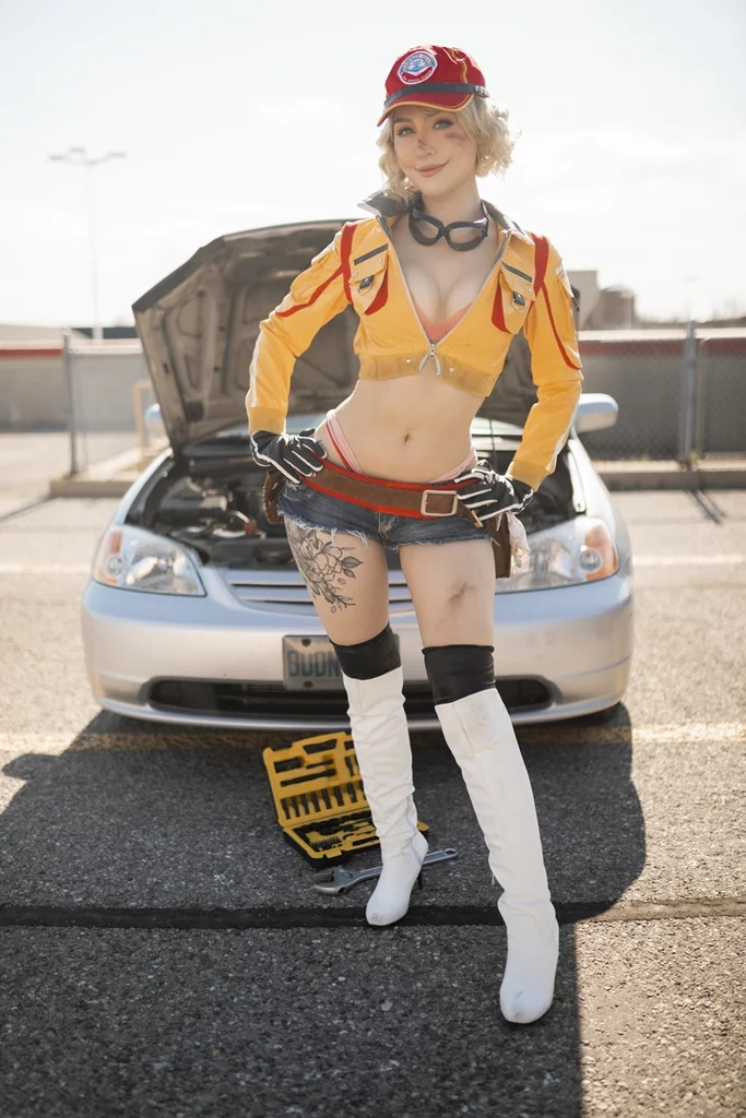 Косплей главной механички Cindy Aurum из Final Fantasy XV от Luxlo Cosplay