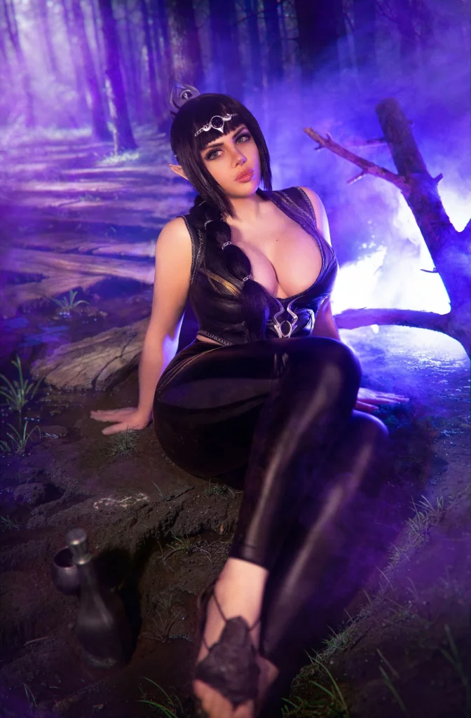 Косплей темной ученицы Шар Shadowheart из Baldur's Gate 3 от Alice Cosplay