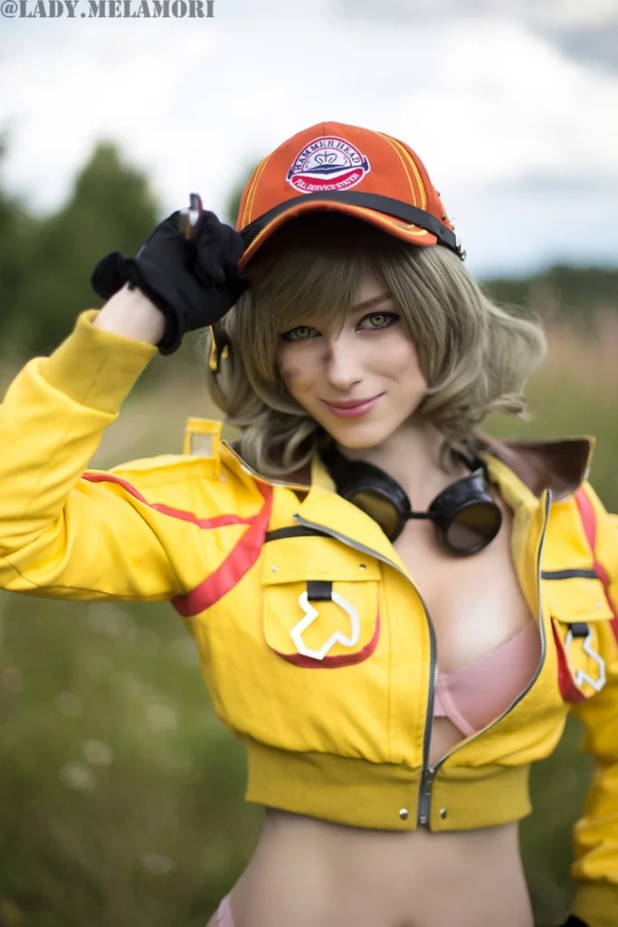 Откровенный косплей Cindy Aurum из Final Fantasy XV от Lady Melamori