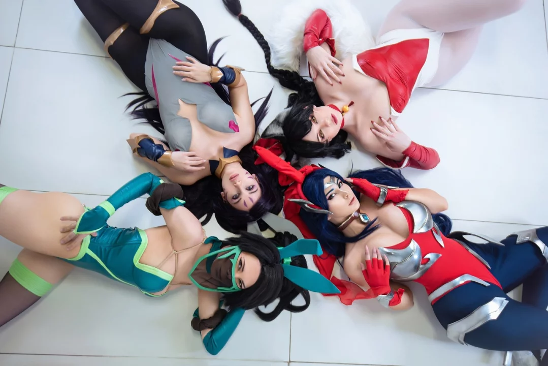 Косплей Ahri, Akali, Kaisa и Irelia из League Of Legends от Judaria, Xenyamorph, Alice01 и Oichi 6