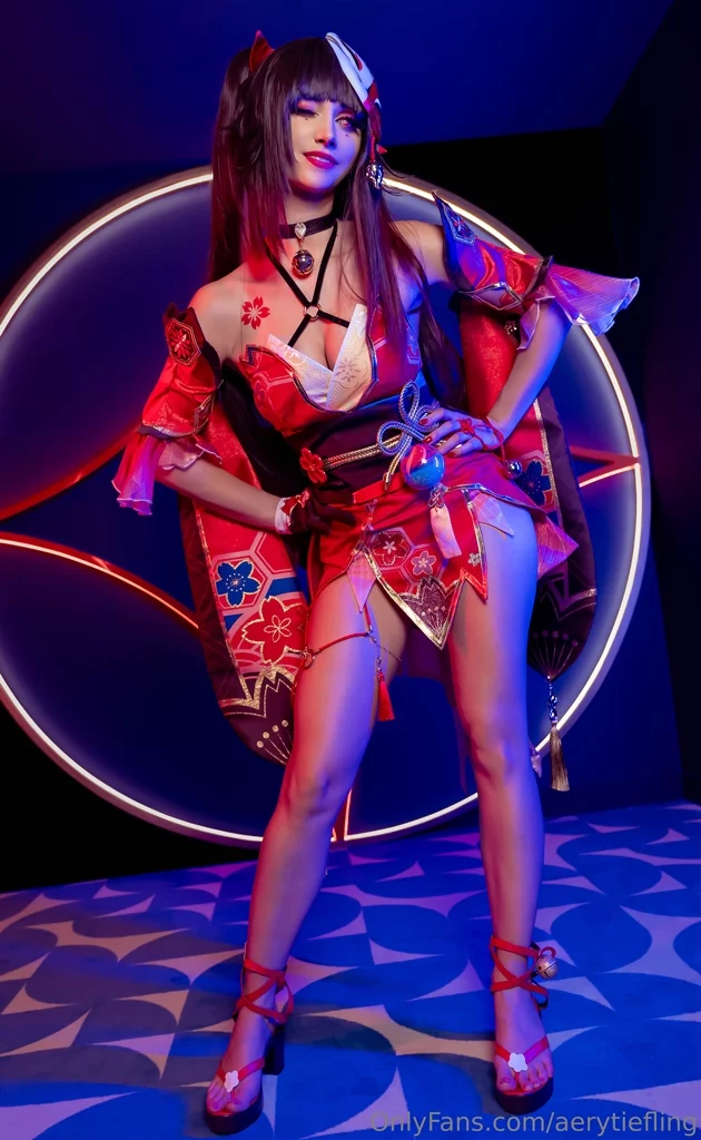 Косплей опасной мастерши театральности Sparkle из Honkai: Star Rail от Aery Tiefling