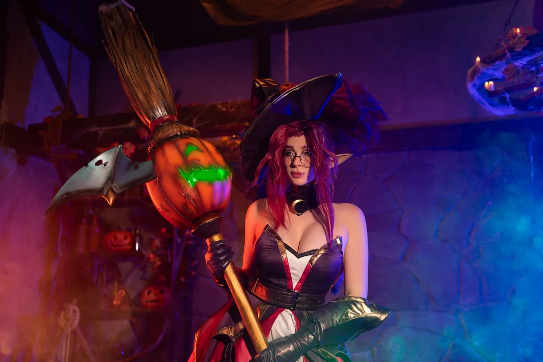 Косплей духа воздушной стихии Janna в скине Bewitching Janna из League of Legends от shadory