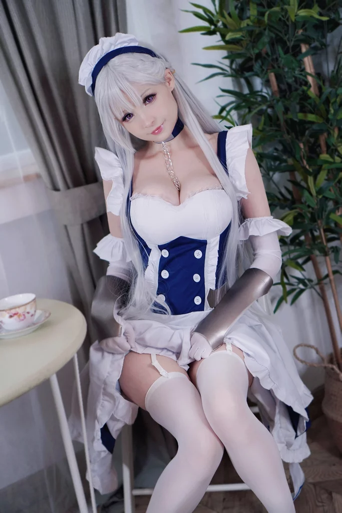 Косплей лёгкого крейсера Королевского флота Belfast из Azur Lane от Hidori Rose