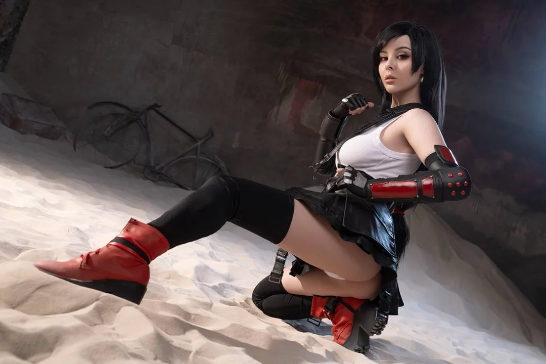 Косплей Tifa Lockhart из Final Fantasy Vii Rebirth от Helly Valentine 3
