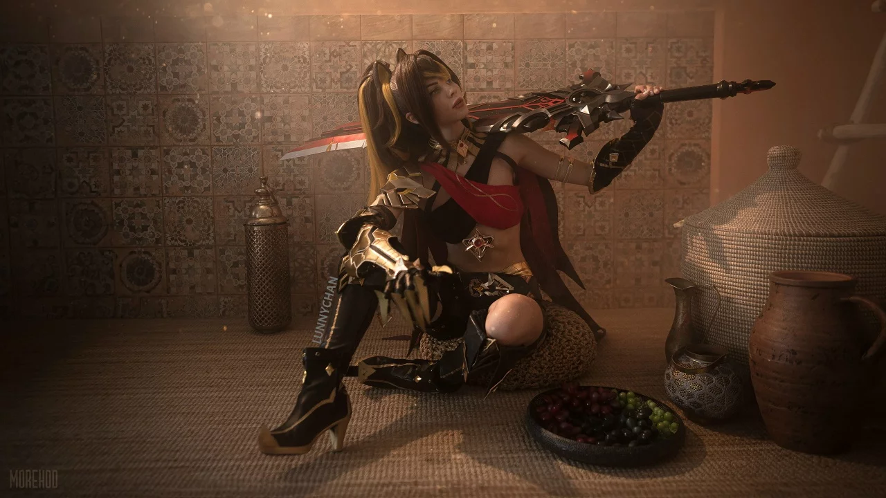 Косплей Dehya из Genshin Impact от Hofman cosplay