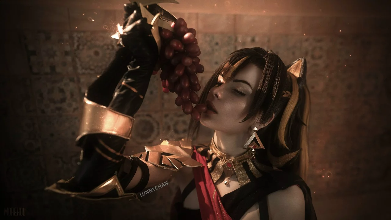 Косплей Dehya из Genshin Impact от Hofman cosplay