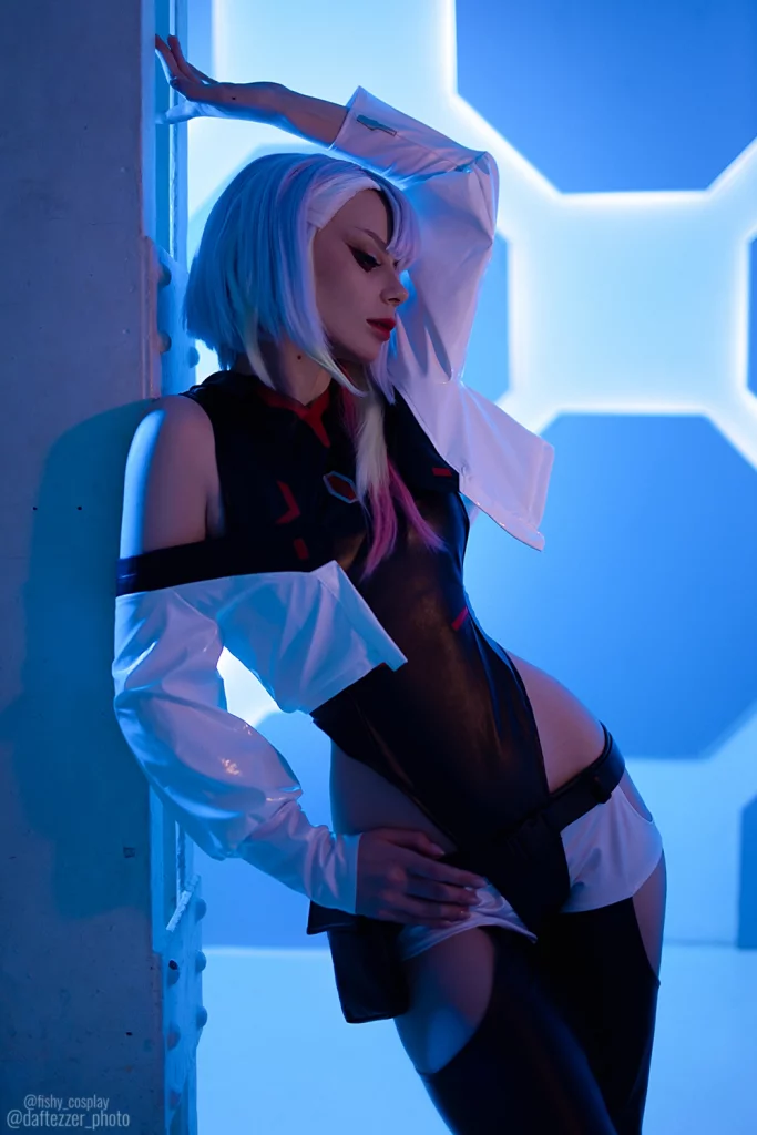 Косплей Lucy из Cyberpunk 2077 Edgerunners от Fishy Cosplay