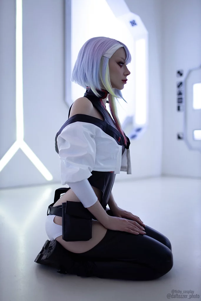 Косплей Lucy из Cyberpunk 2077 Edgerunners от Fishy Cosplay