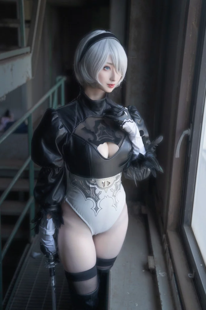 Косплей 2B из NieR Automata от Taopeco