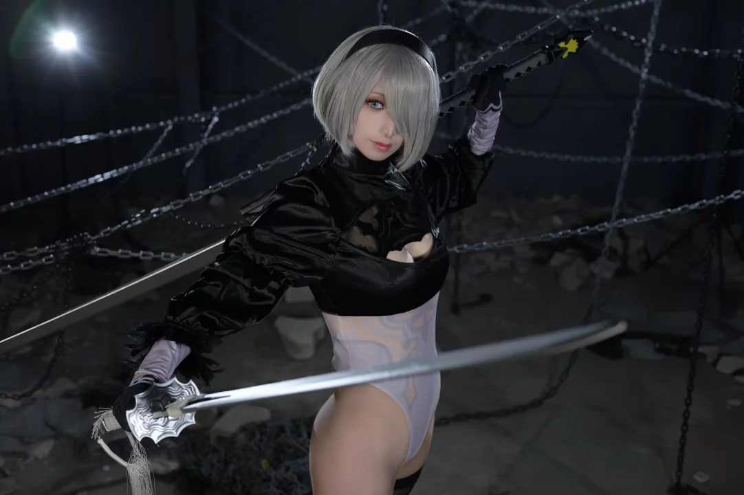 Косплей YoRHa No.2 Type B или просто 2B из NieR Automata от Vicyuuruu