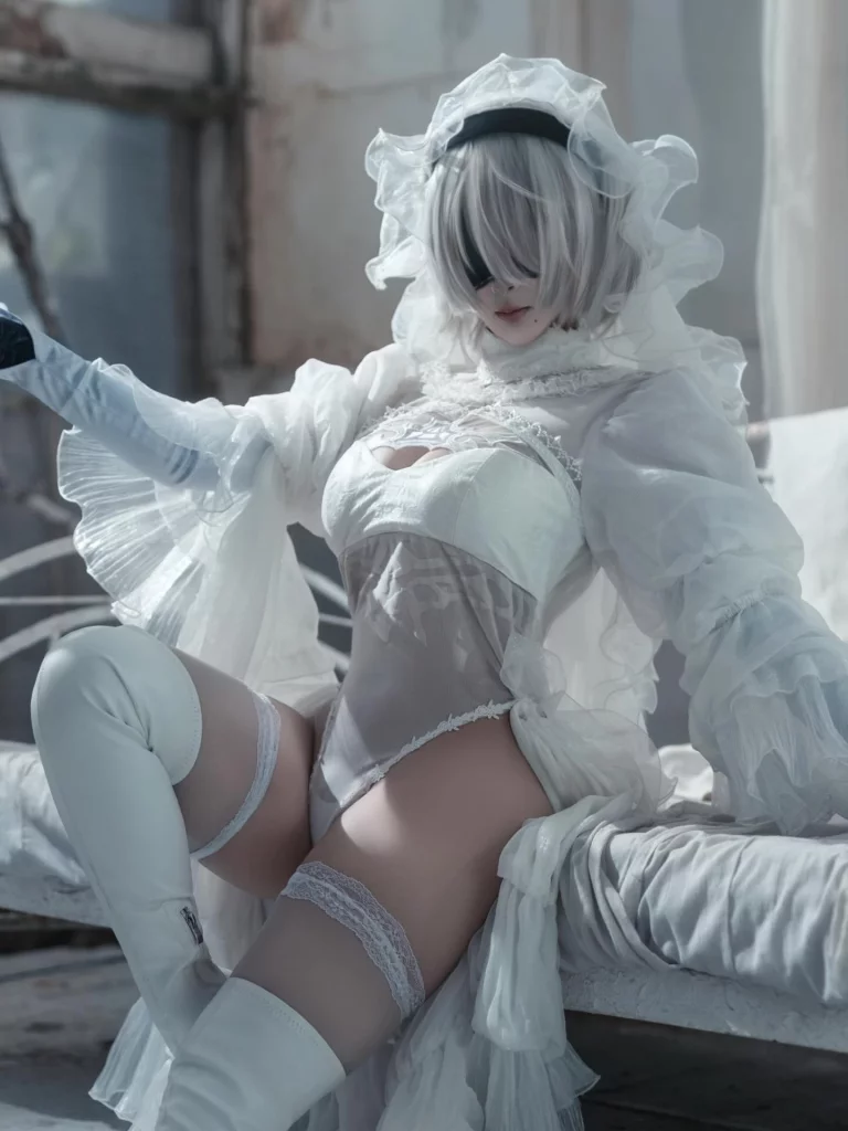 Косплей 2B в наряде белой невесты из NieR Automata от imo00 2