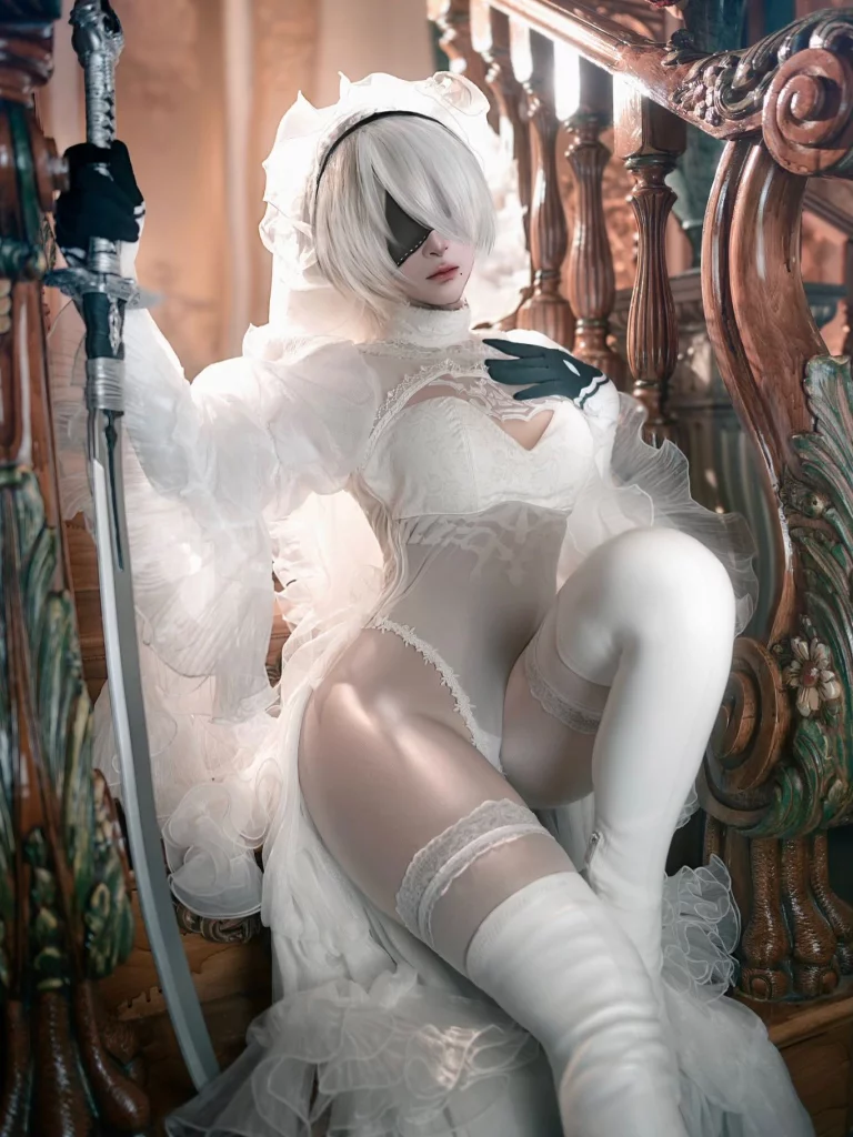 Косплей 2B в наряде белой невесты из NieR Automata от imo00 2