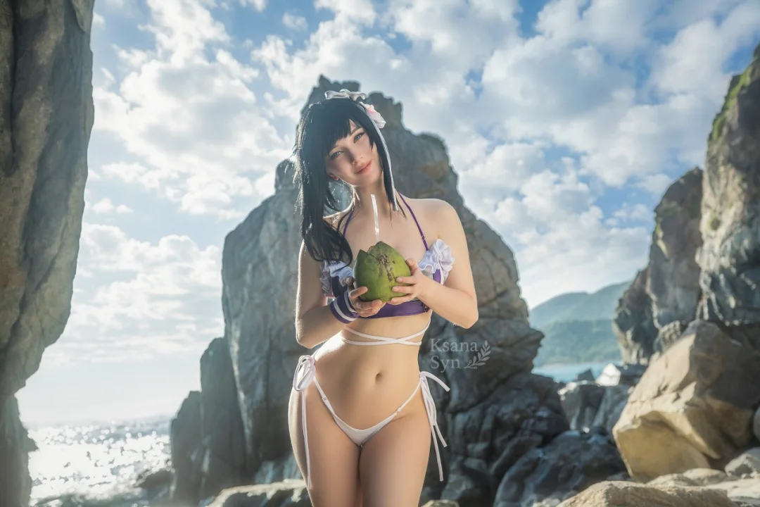 Косплей Tifa Lockhart в купальнике из Final Fantasy VII от Ksana Syn